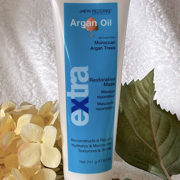 BEAUTY CARE: Lipstick, Hair Care, SkinCare etc - Picture 9 of 14